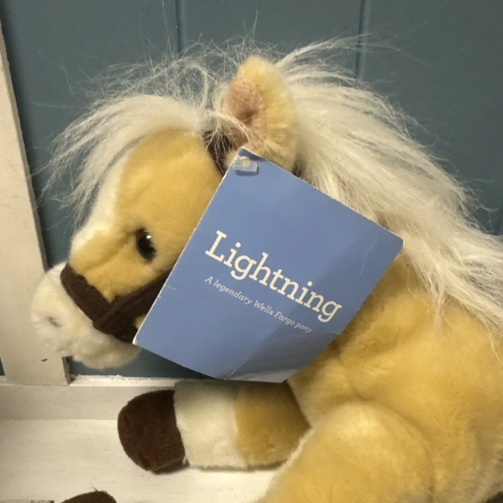 2 x WELLS FARGO Legendary Pony Lightning 2010 Tan Horse Plush Stuffed Animal 13